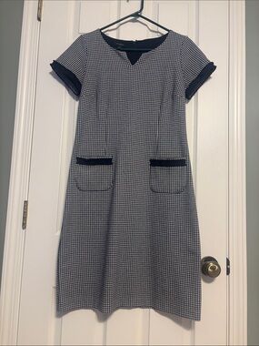 Talbots navy and White Houndstooth Midi Shift Dress